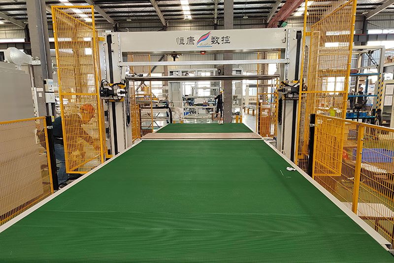 Станок с ЧПУ для резки поролона, CNCHK-5